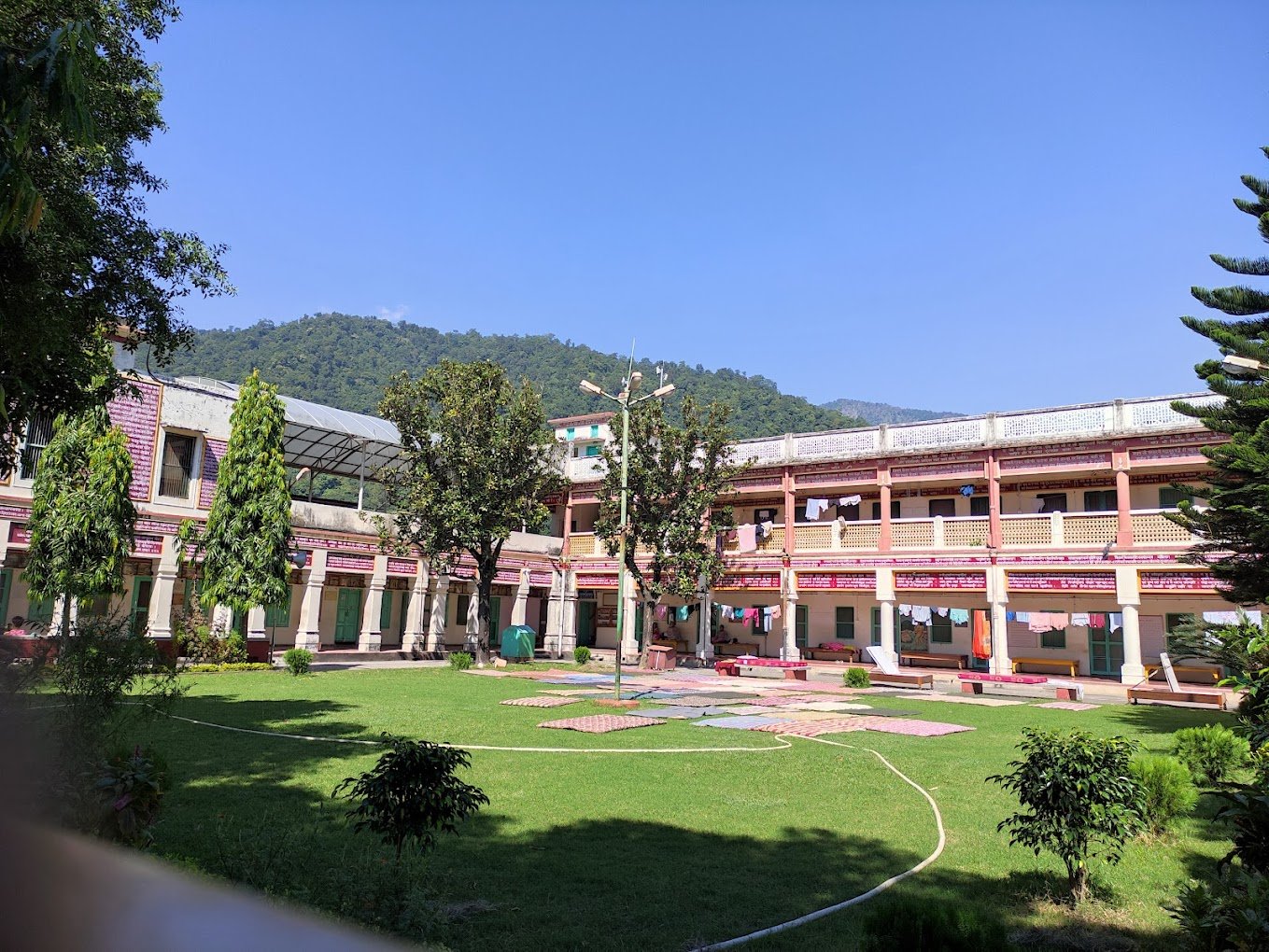 rishikesh - geeta bhavan